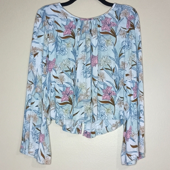 Melrose and Market Tops - Melrose & Market Cropped Bell Sleeve Blouse